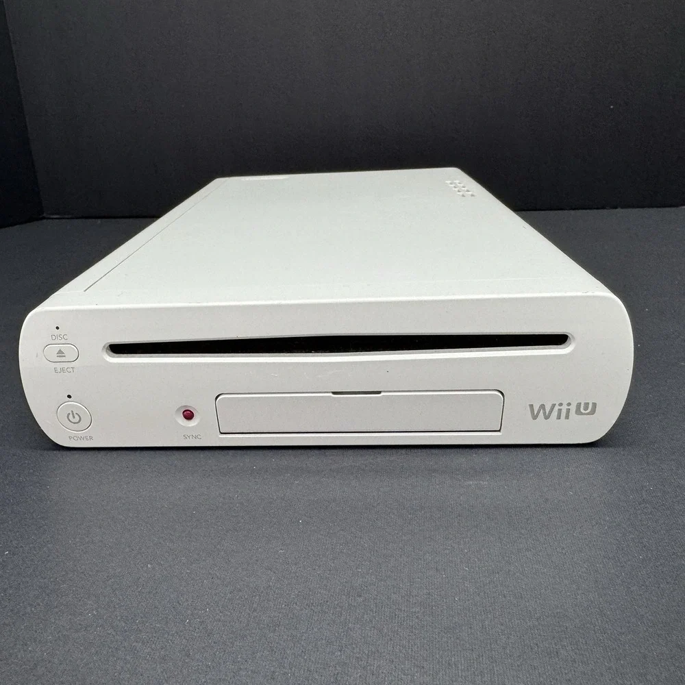 Nintendo Wii U WUP-001(02) 8GB White Console Only - Untested/Parts / Repair